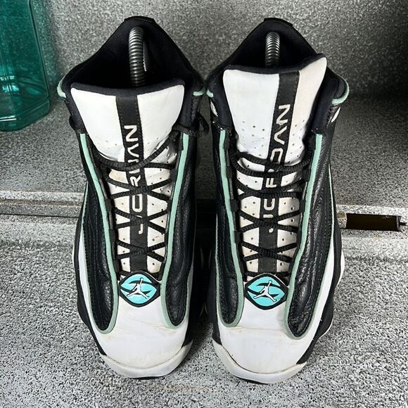 Jordan Pro Strong "Black/Tropical Twist/Smoke Grey/White" Youth Sneakers Size 4 - Picture 3 of 9